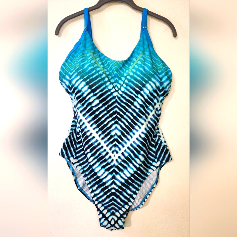 Calvin Klein Vibrant Zigzag Swimwear